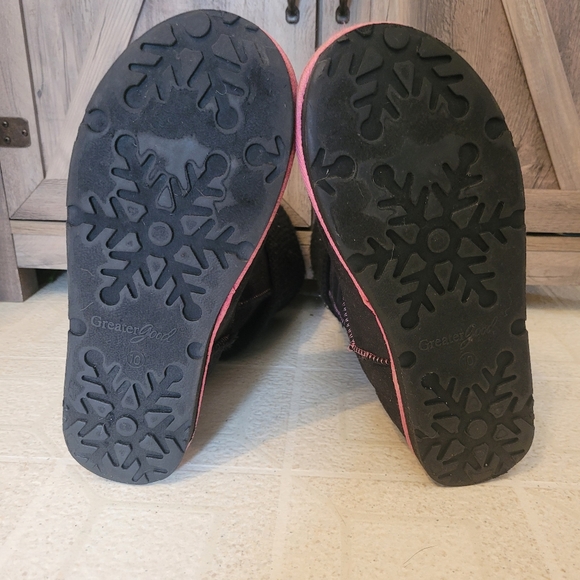 Womens Greater Good Cozy Boots - Picture 2 of 5